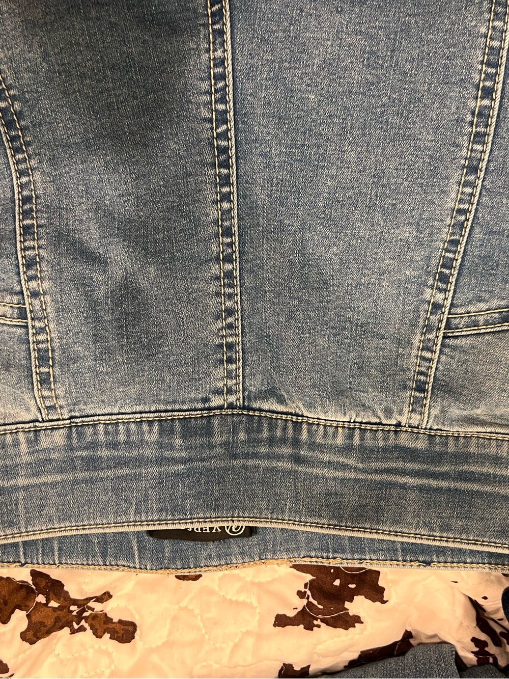 Versona Light Blue Straight-Leg Jeans